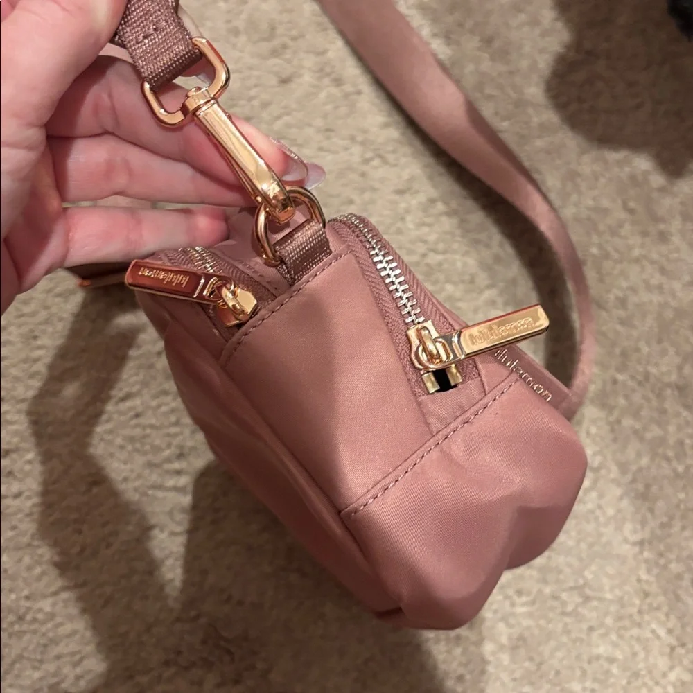 Lululemon everywhere crossbody bag- rose color/rose gold hardware - Picture 2 of 7